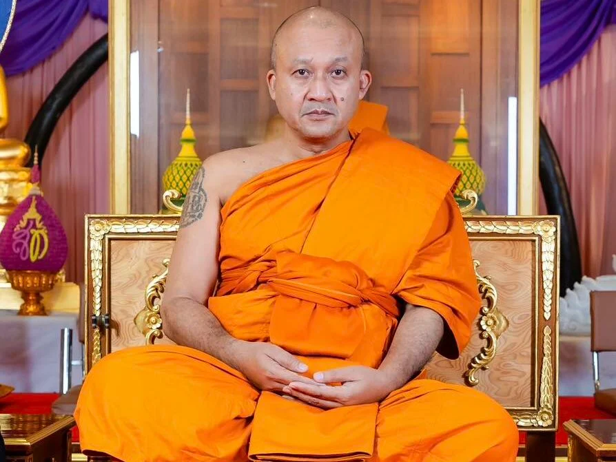 หลวงพ่อชำนาญ วัดชินวราราม จ.ปทุมธานี